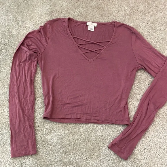 Top - Picture 1 of 3